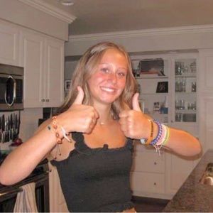 Meet your Posher, Avery